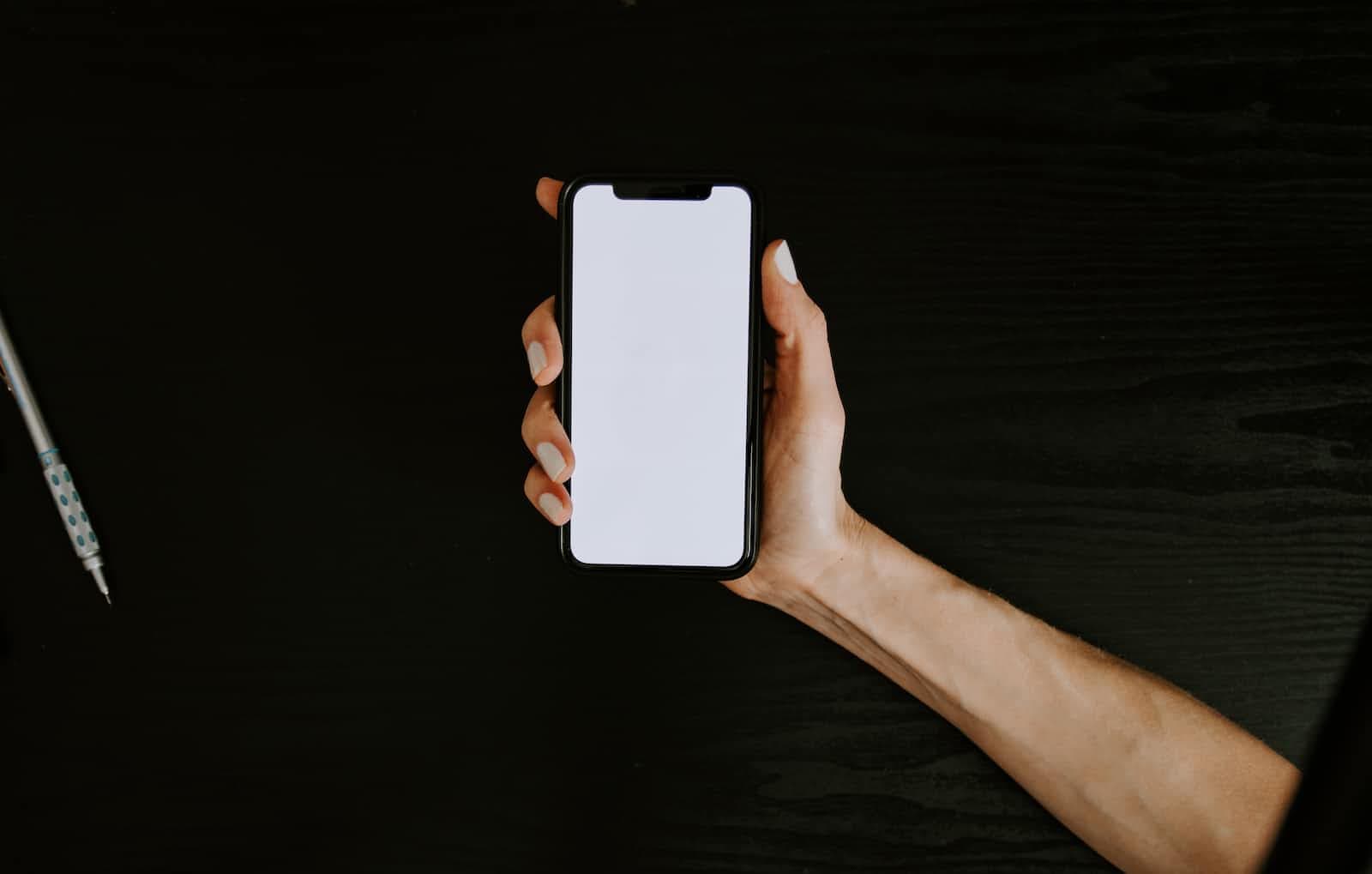 Debugging Chronicles: Resolving the iPhone Blank Screen Bug in React